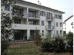 Facciata verso il parco pubblico